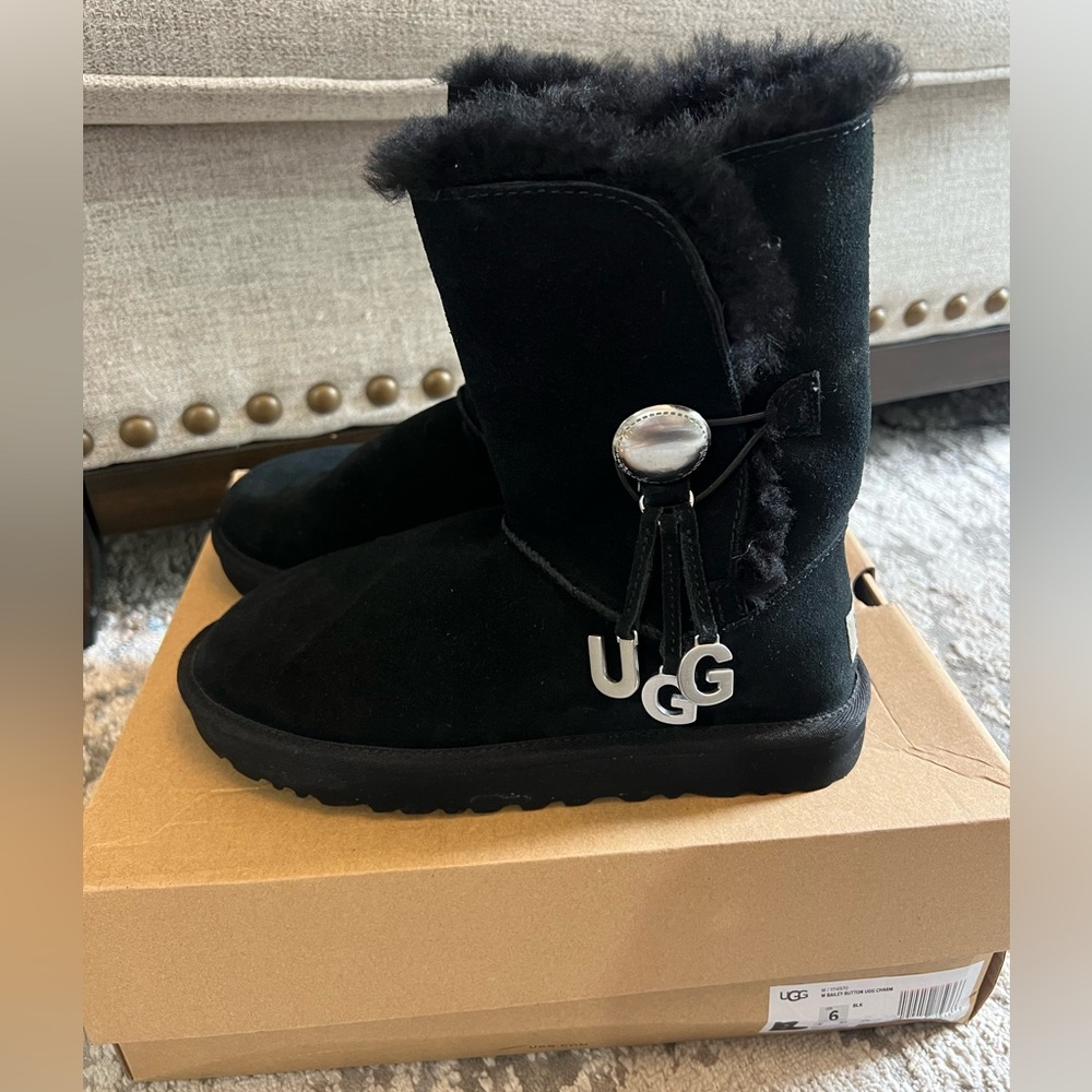 Ugg Australia Women's Bailey Button Ugg Charm Boot - image 1